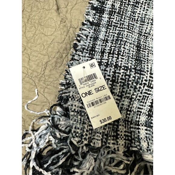 Charter club, One size scarf, 100% polyester  size 13”X64”. A674 - Picture 3 of 5